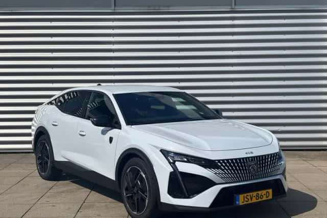 Peugeot 408 (2025) thumbnail 3
