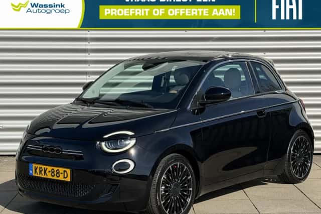 Fiat 500 (2024) thumbnail 1