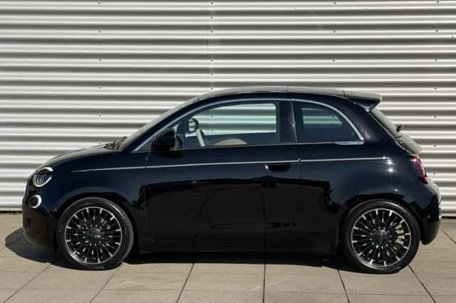 Fiat 500 (2024) thumbnail 6
