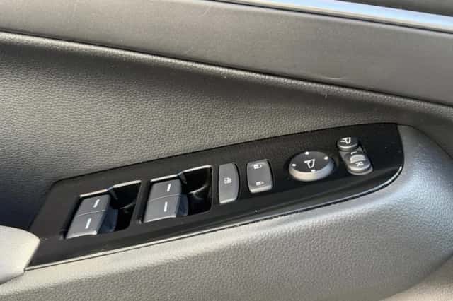 Honda HR-V (2022) thumbnail 25