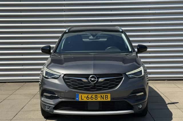 Opel Grandland X (2020) thumbnail 2