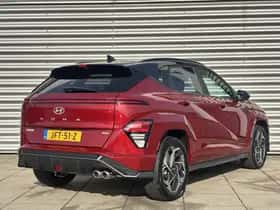 Hyundai Kona (2023) thumbnail 4