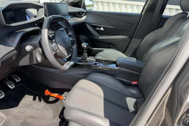 Peugeot 208 (2021) thumbnail 6