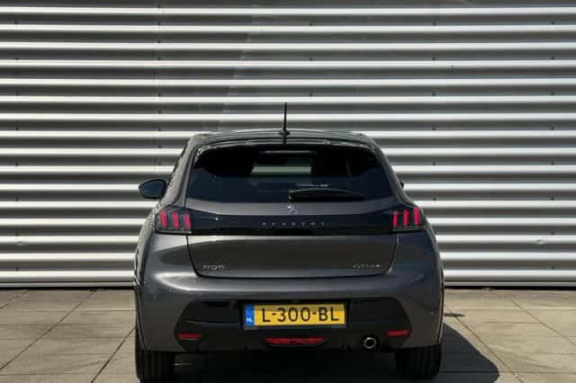 Peugeot 208 (2021) thumbnail 7
