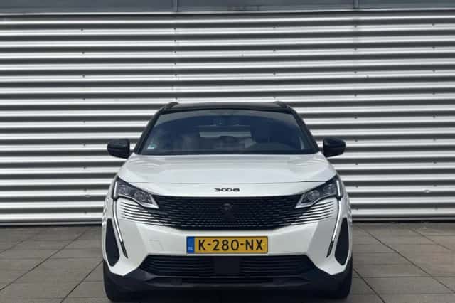 Peugeot 3008 (2021) thumbnail 2