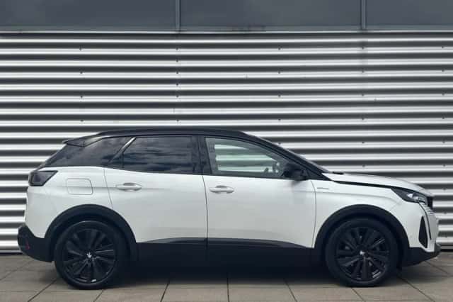 Peugeot 3008 (2021) thumbnail 4