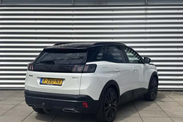 Peugeot 3008 (2021) thumbnail 5