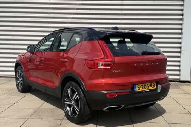 Volvo XC40 (2018) thumbnail 4