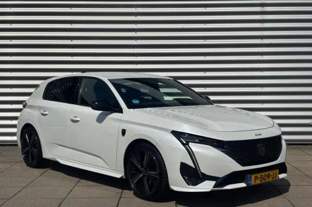 Peugeot 308 (2022) thumbnail 3
