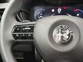 Alfa Romeo Junior (2025) thumbnail 19