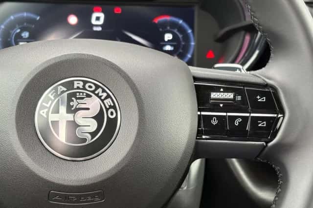 Alfa Romeo Junior (2025) thumbnail 20