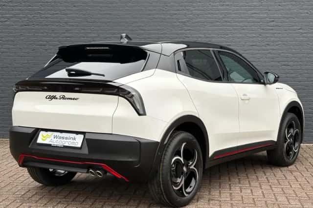 Alfa Romeo Junior (2025) thumbnail 5