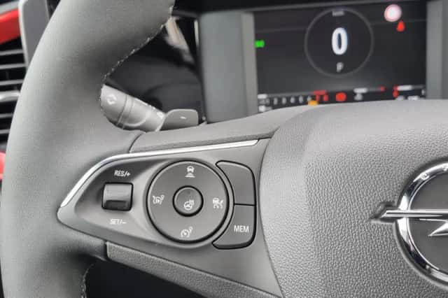 Opel Mokka (2024) thumbnail 11