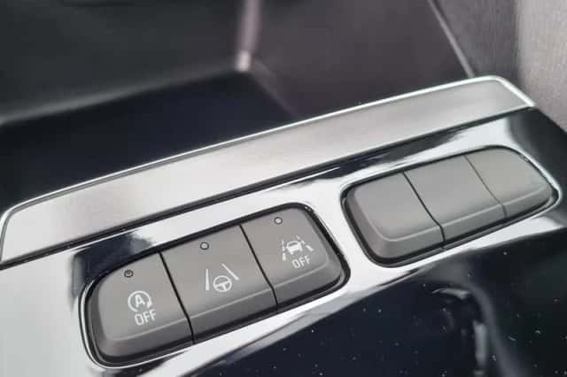 Opel Mokka (2024) thumbnail 24