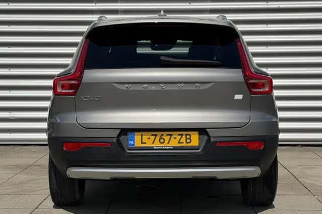 Volvo XC40 (2021) thumbnail 5