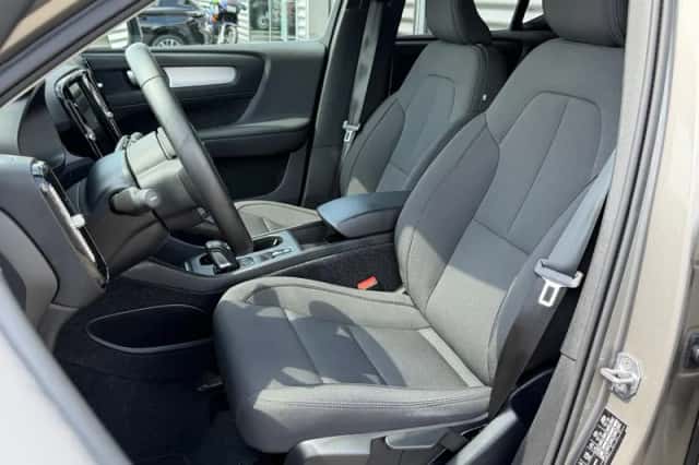 Volvo XC40 (2021) thumbnail 10