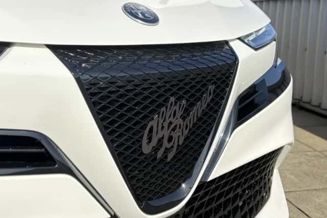 Alfa Romeo Junior (2026) thumbnail 2