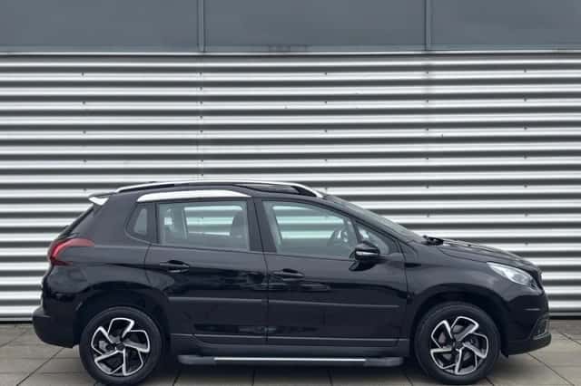 Peugeot 2008 (2018) thumbnail 4