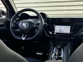 Alfa Romeo Junior (2025) thumbnail 12