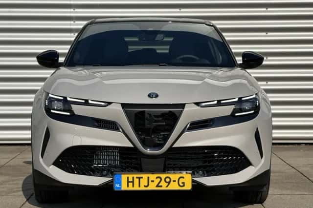 Alfa Romeo Junior (2025) thumbnail 6
