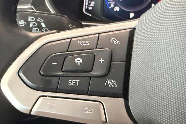 Volkswagen Tiguan (2020) thumbnail 14