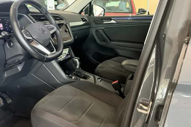 Volkswagen Tiguan (2020) thumbnail 5