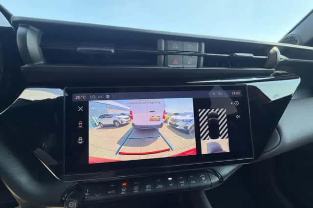 Alfa Romeo Junior (2025) thumbnail 12