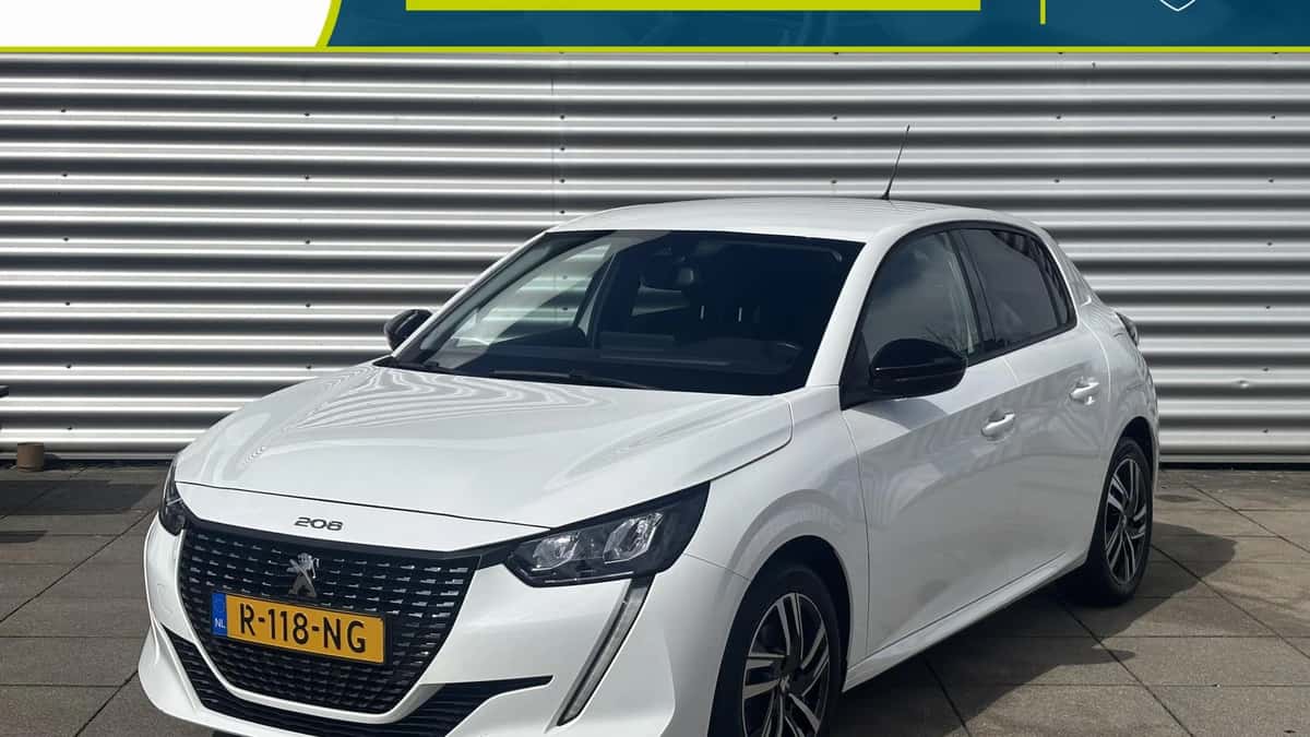 Peugeot 208 (2022) — foto 1