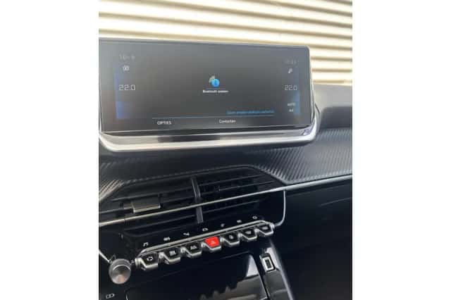 Peugeot 208 (2022) thumbnail 11