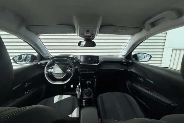 Peugeot 208 (2022) thumbnail 14