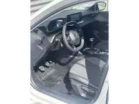 Peugeot 208 (2022) thumbnail 4