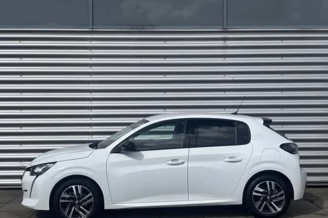 Peugeot 208 (2022) thumbnail 5