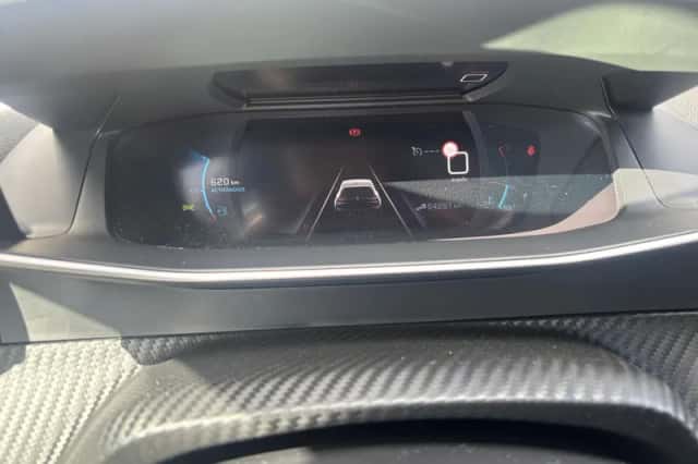 Peugeot 208 (2022) thumbnail 9