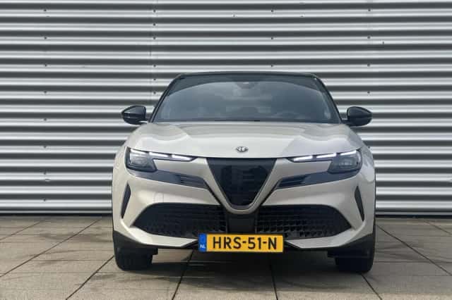 Alfa Romeo Junior (2025) thumbnail 6