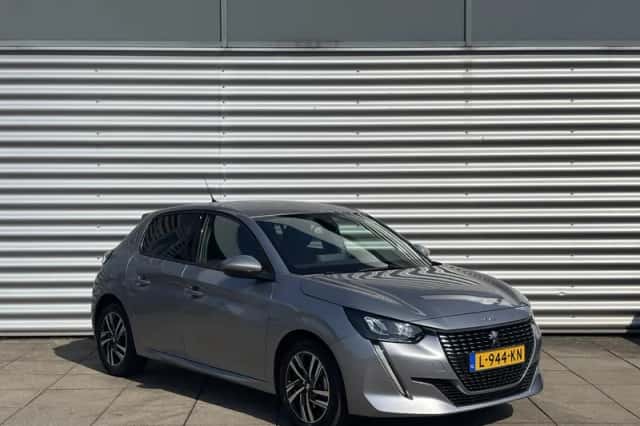 Peugeot 208 (2021) thumbnail 3
