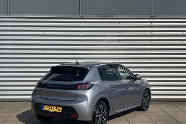 Peugeot 208 (2021) thumbnail 5