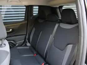 Jeep Renegade (2024) thumbnail 12