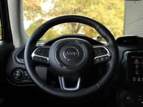 Jeep Renegade (2024) thumbnail 27