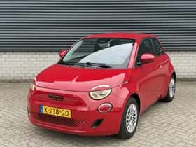 Fiat 500 (2023) thumbnail 2