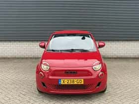 Fiat 500 (2023) thumbnail 3