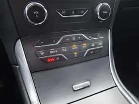 Ford S-Max (2023) thumbnail 16