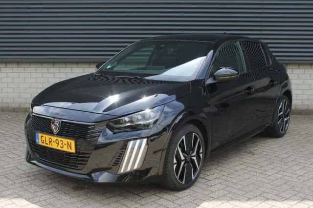 Peugeot 208 (2024) thumbnail 2