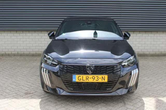 Peugeot 208 (2024) thumbnail 3