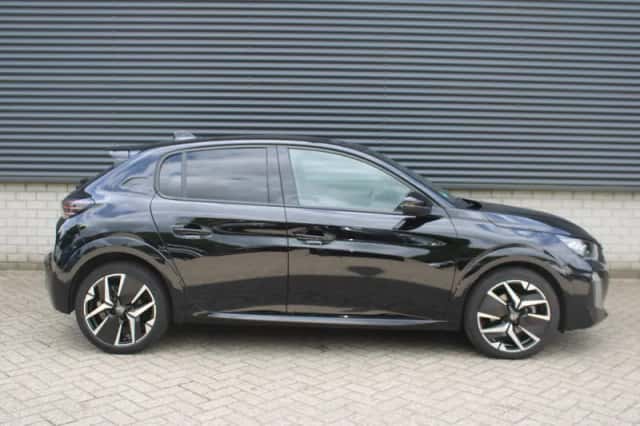 Peugeot 208 (2024) thumbnail 5