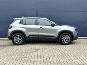 Jeep Avenger (2024) thumbnail 5