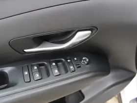 Hyundai Tucson (2021) thumbnail 23