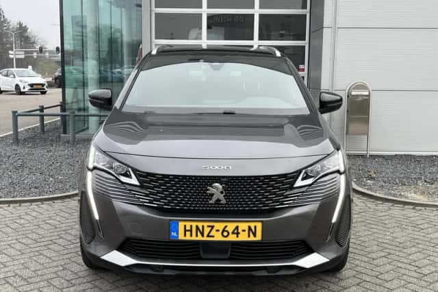 Peugeot 5008 (2022) thumbnail 4
