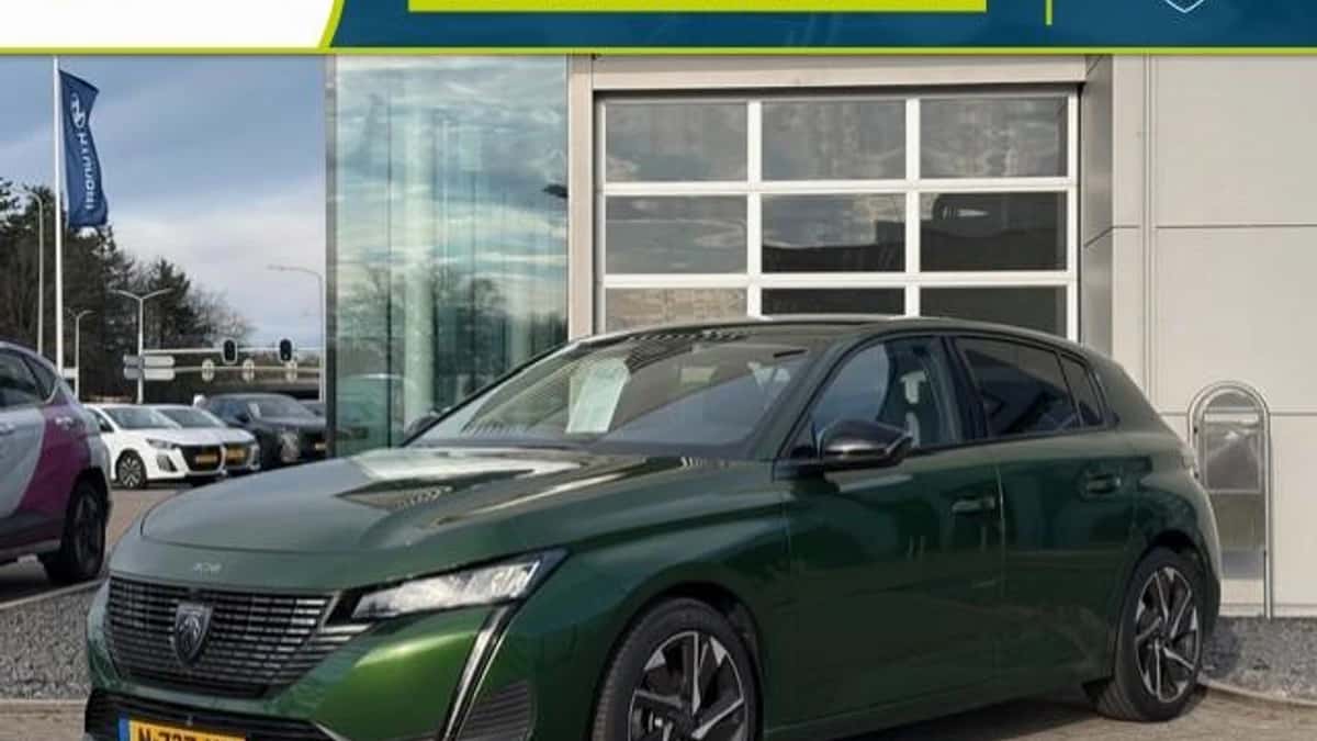 Peugeot 308 (2022) — foto 1