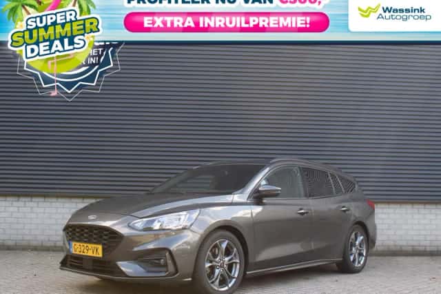 Ford Focus (2020) thumbnail 1
