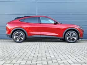 Ford Mustang Mach-E (2026) thumbnail 4